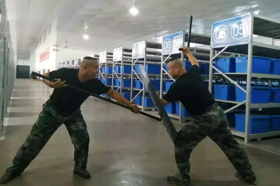 百般呵護(hù) 千件裝備 萬無一失【強(qiáng)軍首責(zé)·閱兵保障③】